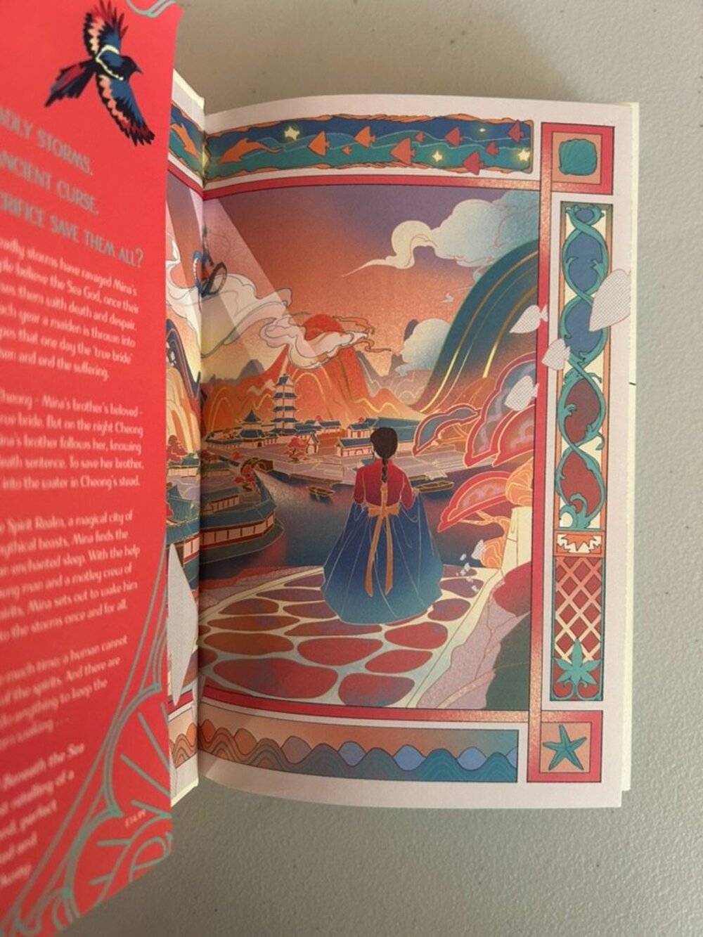 The Girl Who Fell Beneath the Sea (FairyLoot Special Edition) SIGNED - Picture 2 of 12